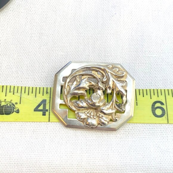 Jewelry - Picture 5 of 7